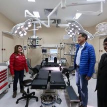 PRESIDENTE DE LA REPÚBLICA, MINISTRA DE SALUD Y GOBERNADOR REGIONAL (e) SUPERVISARON HOSPITAL DE APOYO «SAN MARTÍN DE PORRES» DE MACUSANI.