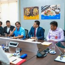 Nota de Prensa <hr> GOBERNADOR RICHARD HANCCO SE REUNIÓ CON MINISTRA DE COMERCIO EXTERIOR