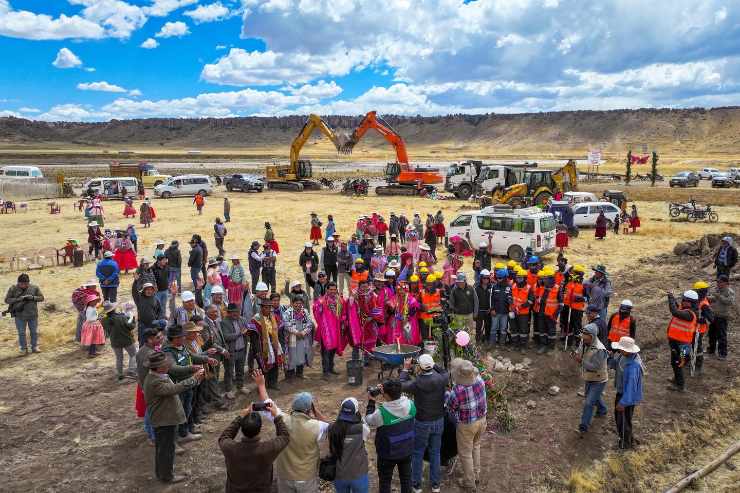 Nota de Prensa  MÁS DE 15 MILLONES DE SOLES PARA RIEGO TECNIFICADO EN EL DISTRITO DE ÁCORA